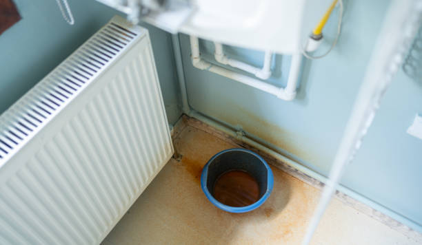 Best Emergency water extraction  in Pitcairn, PA